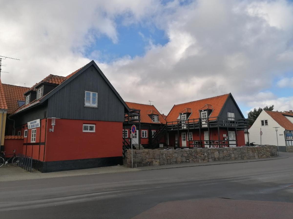 Gudhjem Vandrerhjem / Gudhjem Hostel Eksteriør bilde
