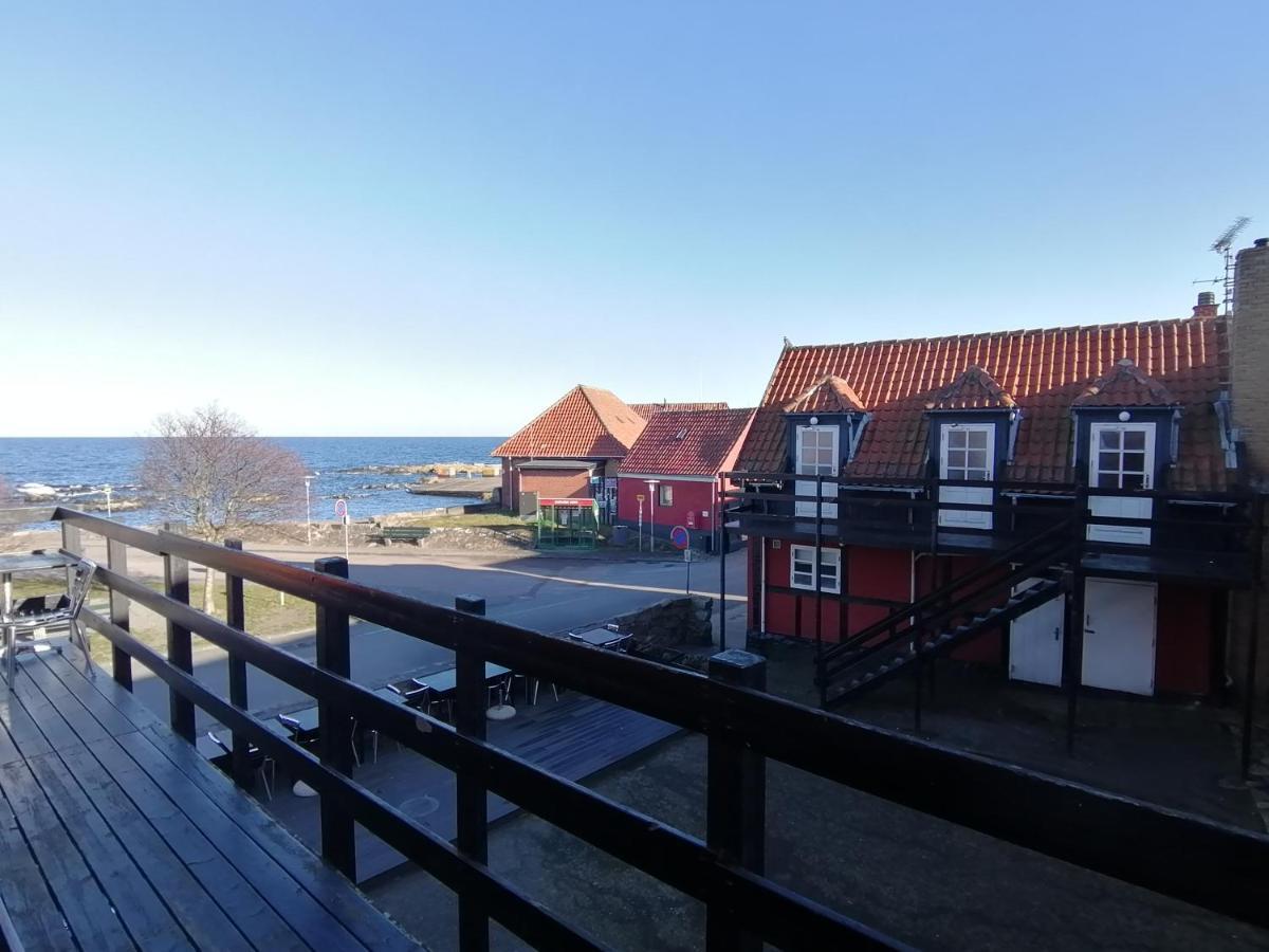 Gudhjem Vandrerhjem / Gudhjem Hostel Eksteriør bilde