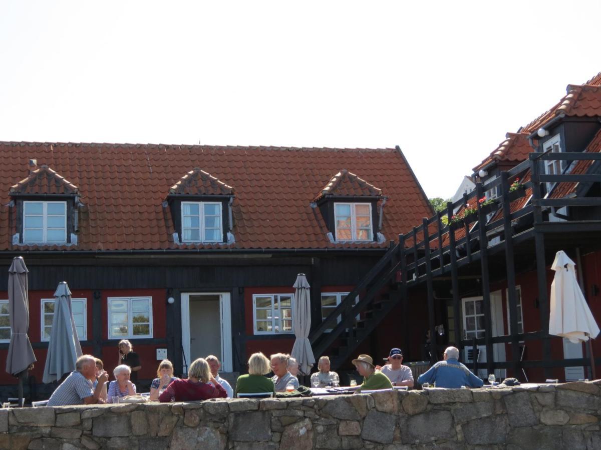 Gudhjem Vandrerhjem / Gudhjem Hostel Eksteriør bilde